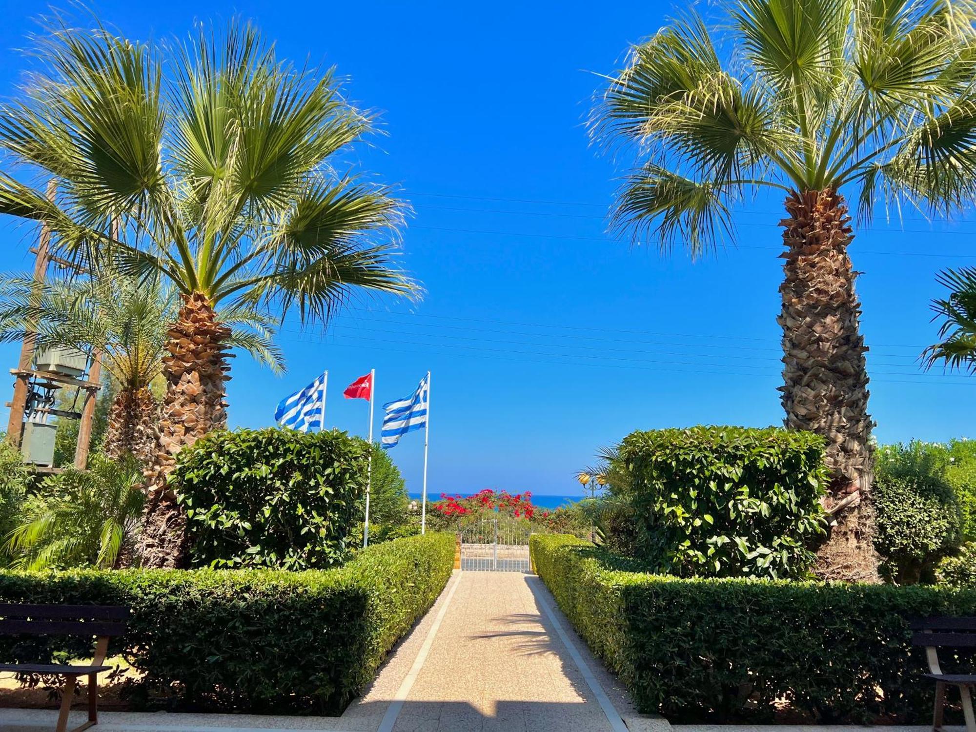 Karteros Hotel מראה חיצוני תמונה