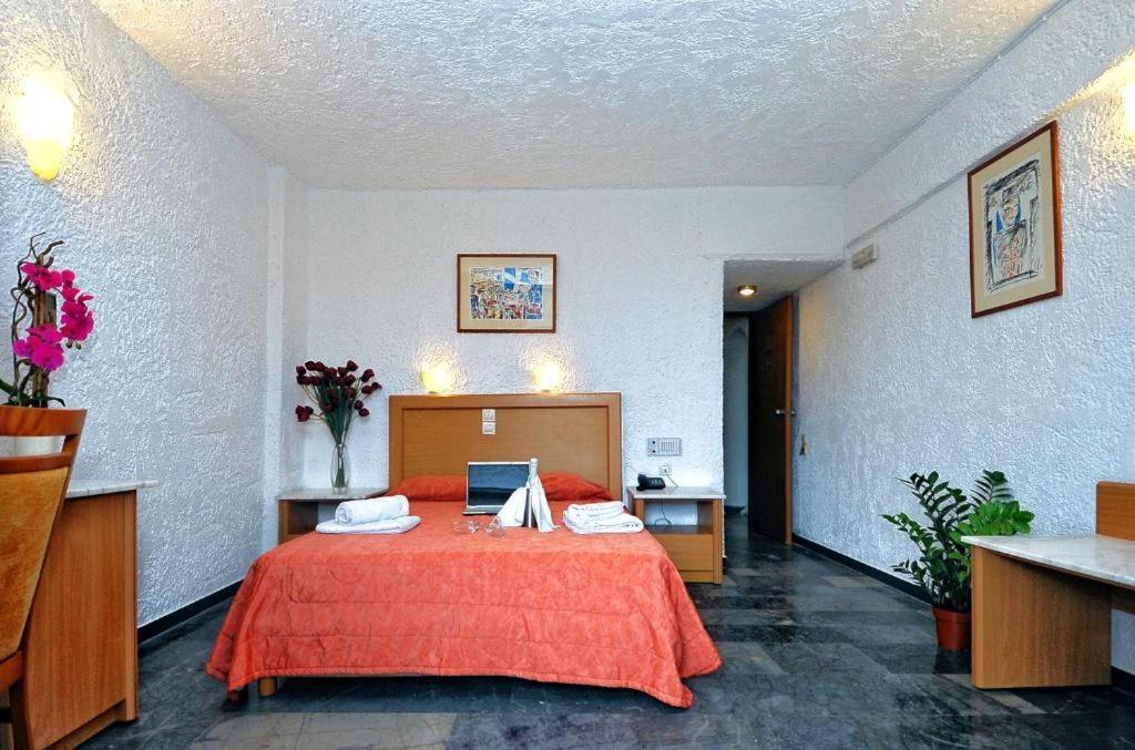 Karteros Hotel מראה חיצוני תמונה