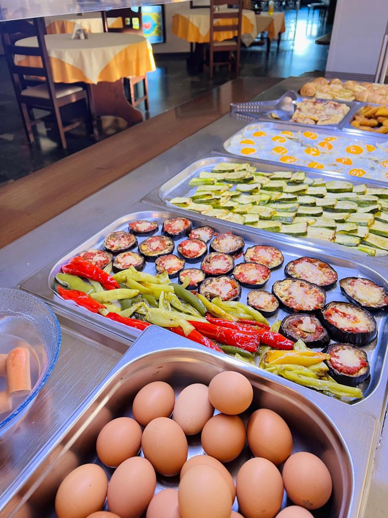 Karteros Hotel מראה חיצוני תמונה