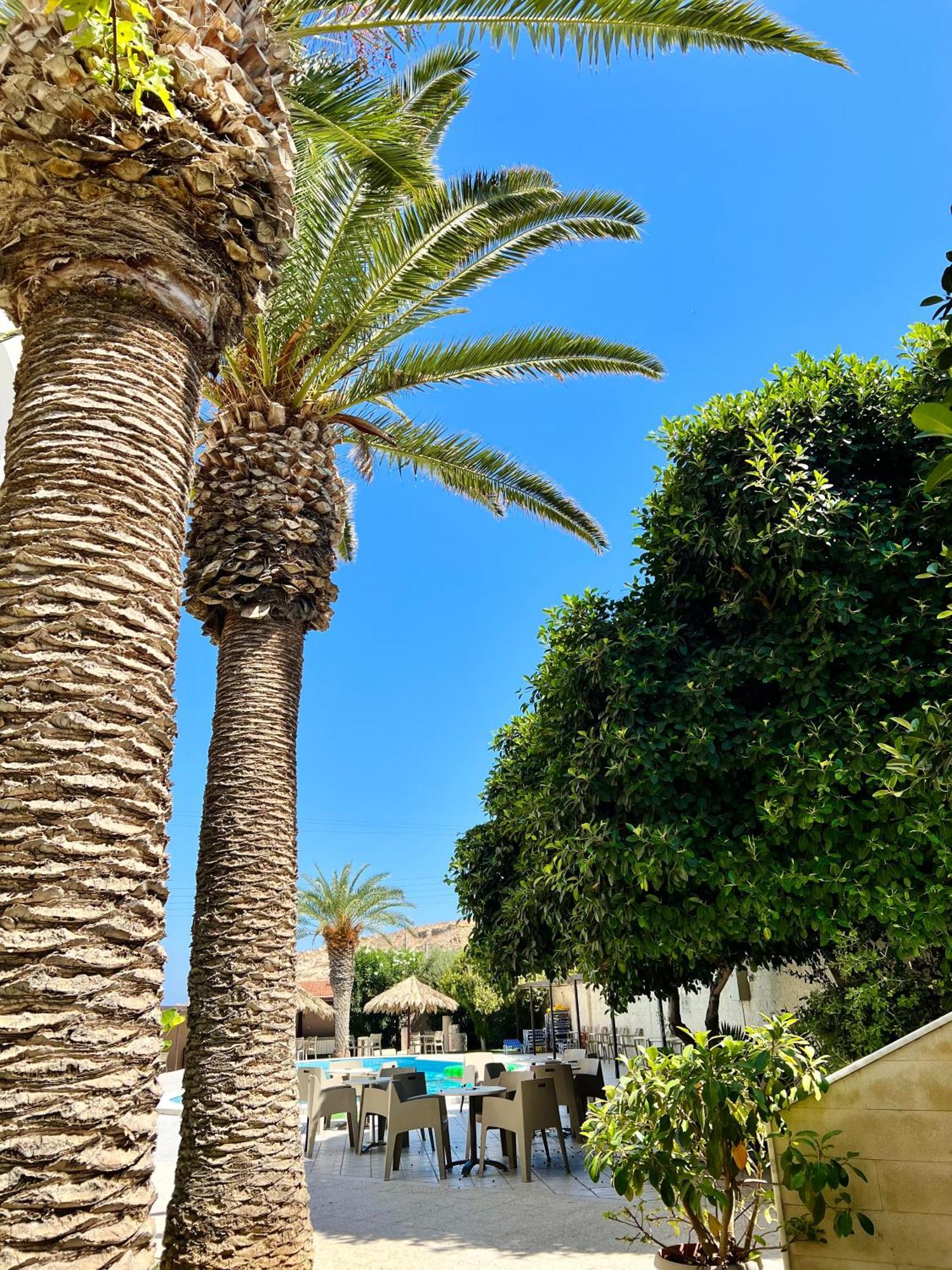 Karteros Hotel מראה חיצוני תמונה