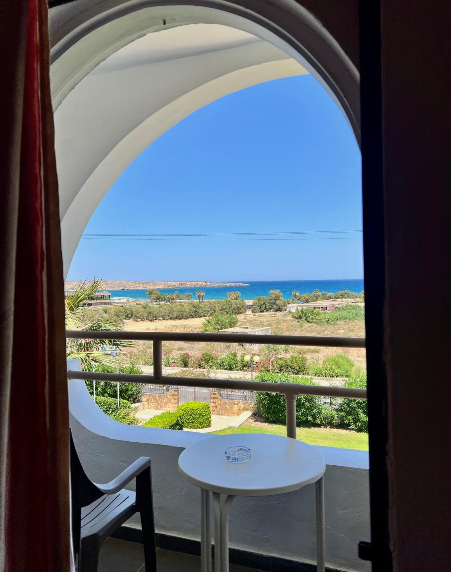 Karteros Hotel מראה חיצוני תמונה